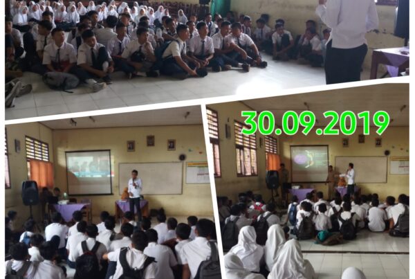 PENYULUHAN BAHAYA NARKOBA DI SMP NEGERI 4 SUMBANG