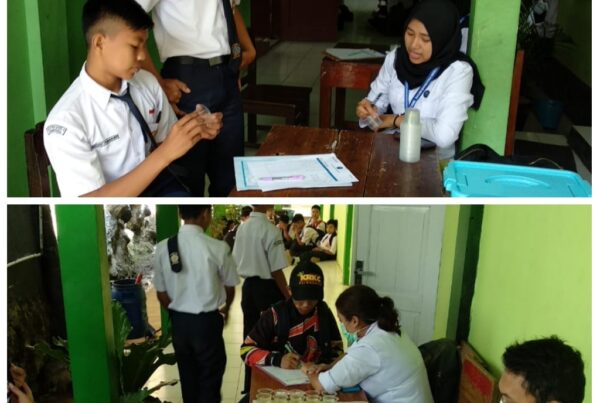 PEMBERDAYAAN MASYARAKAT MELALUI TES URINE LINGKUNGAN PENDIDIKAN - SMP NEGERI 4 SUMBANG