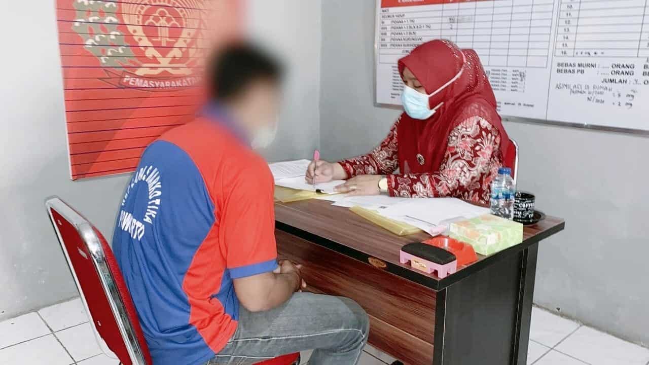 Konseling Warga Binaan Permasyarakatan (WBP) di Lembaga Permasyarakatan Narkotika (LAPASTIK) Kelas IIB Purwokerto Konseling Warga Binaan Permasyarakatan (WBP) di Lembaga Permasyarakatan Narkotika (LAPASTIK) Kelas IIB Purwokerto