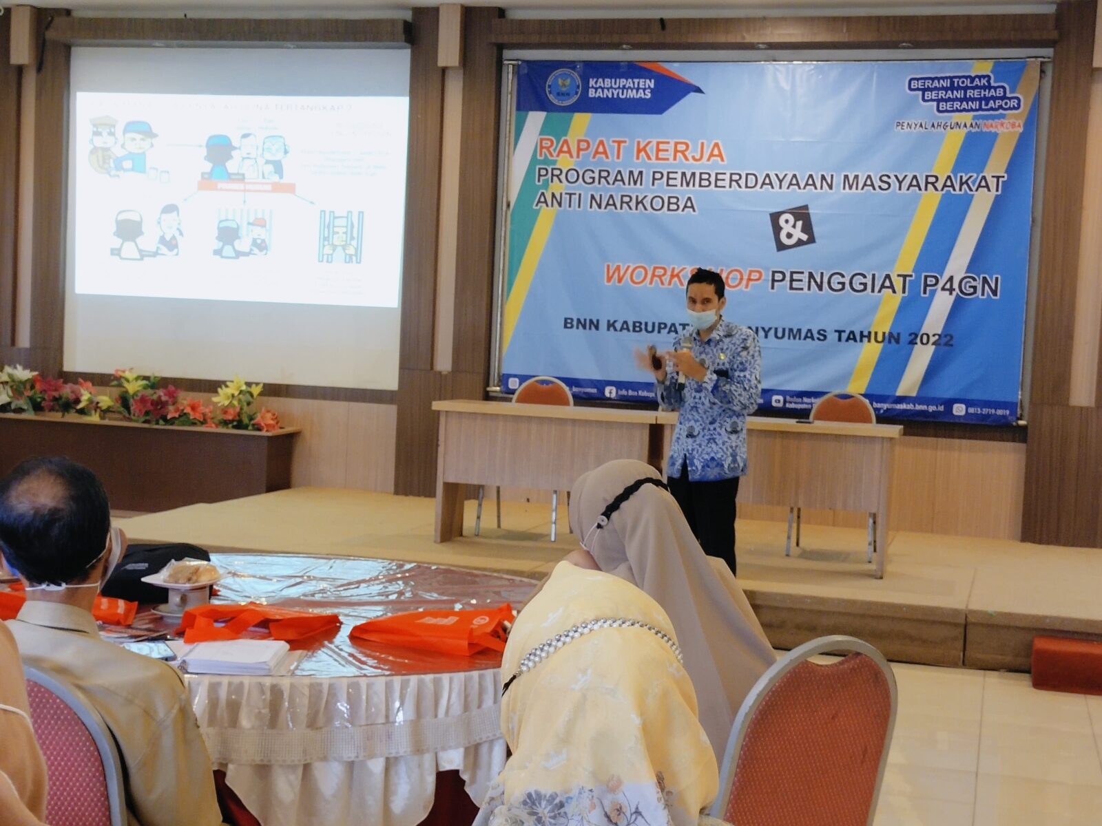 Rapat Kerja Program Pemberdayaan Masyarakat Anti Narkoba Bersama Puskesmas se- Kabupaten Banyumas Rapat Kerja Program Pemberdayaan Masyarakat Anti Narkoba Bersama Puskesmas se- Kabupaten Banyumas