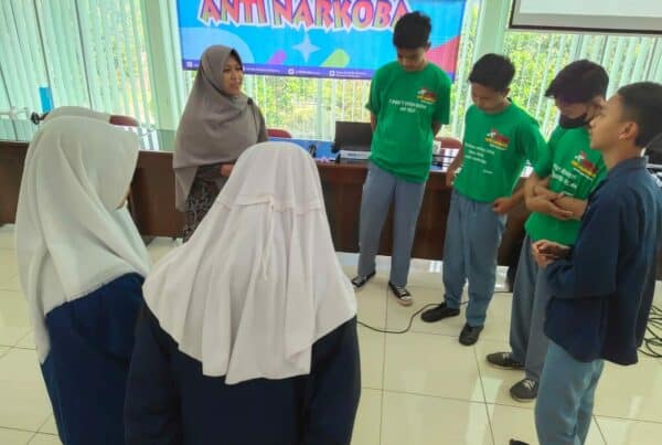 Dialog Interaktif Remaja Sesi 5 Dialog Interaktif Remaja Sesi 5