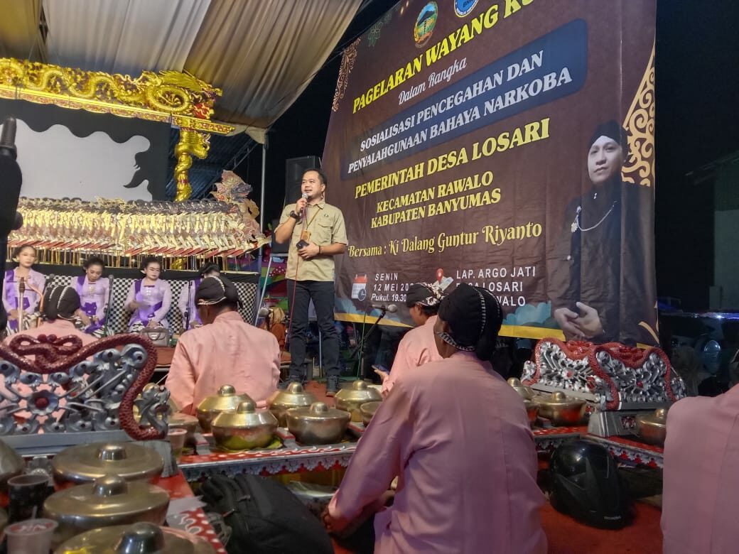 Panggung Wayang Jadi Media Edukasi Anti-Narkoba di Desa Losari Panggung Wayang Jadi Media Edukasi Anti-Narkoba di Desa Losari